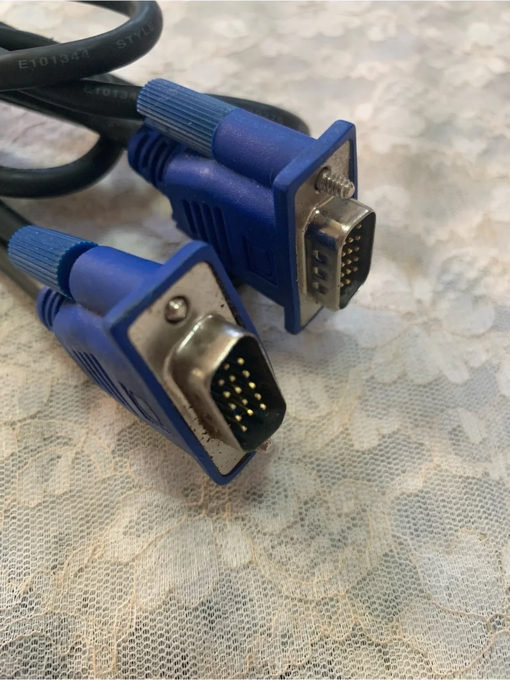 Video Cable, 15-Pin Male to Male for PC Monitor Projector